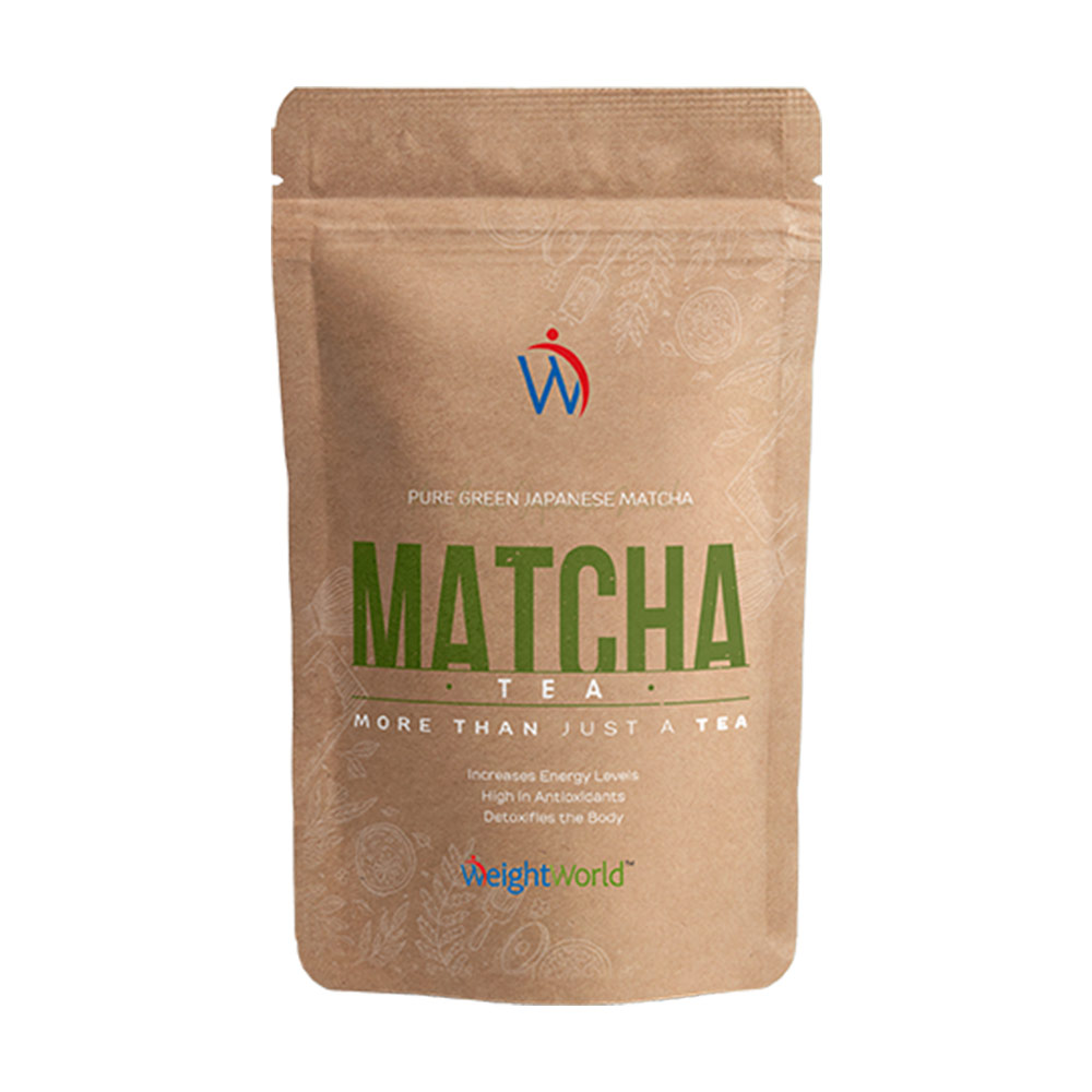 polvere Match Tea da te verde giapponese 200g detox e rivitalizzante su uno sfondo bianco